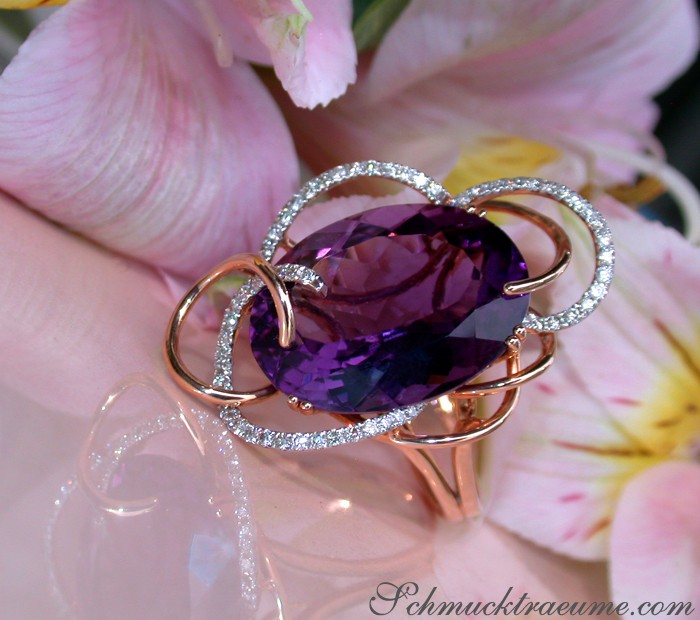 Außergewöhnlicher Amethyst Ring mit Diamanten - Image 2