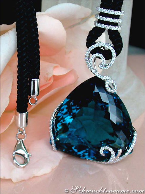 Exquisites Blautopas Collier mit Brillanten - Image 2