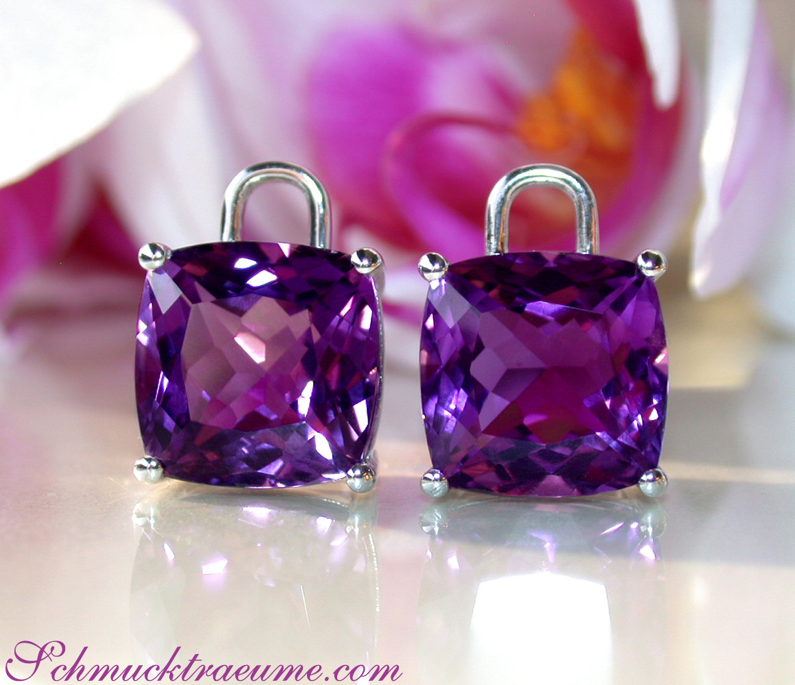 Amethyst Kissen Ohrringe in Weißgold 585, detailreich, vor Blüte