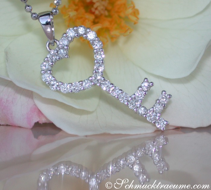 Feiner Diamanten Schlüssel Anhänger - Image 2