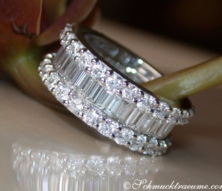 Exquisiter Brillanten Memoryring mit Baguette Diamanten, elegant und prächtig