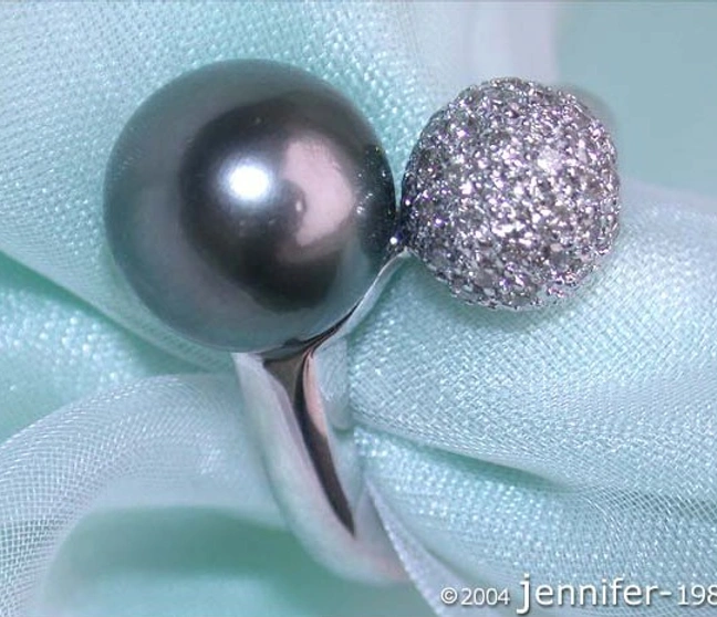 Bezaubernder Tahitiperle Ring mit Brillanten Pavé Kugel - Image 1 Bezaubernder Tahitiperle Ring mit Brillanten Pavé Kugel - Image 1