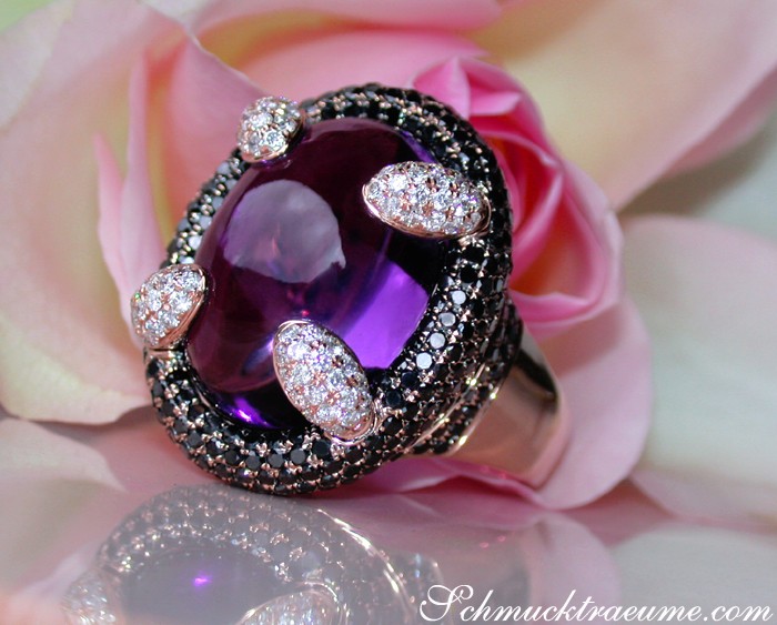 Stark verziertes Amethyst-Ring mit Diamanten in Roségold