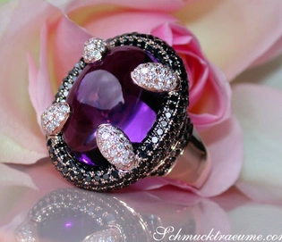 Stark verziertes Amethyst-Ring mit Diamanten in Roségold