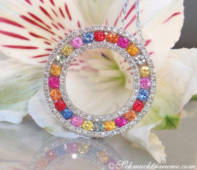 Regenbogen-Saphir-Anhänger mit Brillanten in Weißgold 750 Regenbogen-Saphir-Anhänger mit Brillanten in Weißgold 750