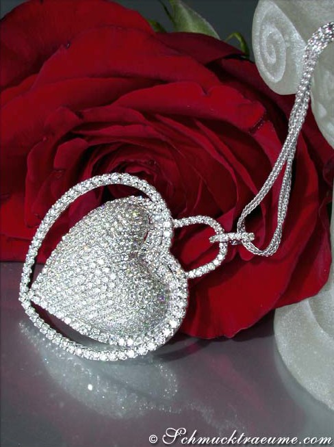 Herz-Anhänger aus Weißgold 750 mit 7.50 ct. Brillanten, Detailaufnahme