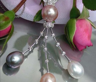 Süßwasserperlen-Collier mit Diamanten in Weißgold 585