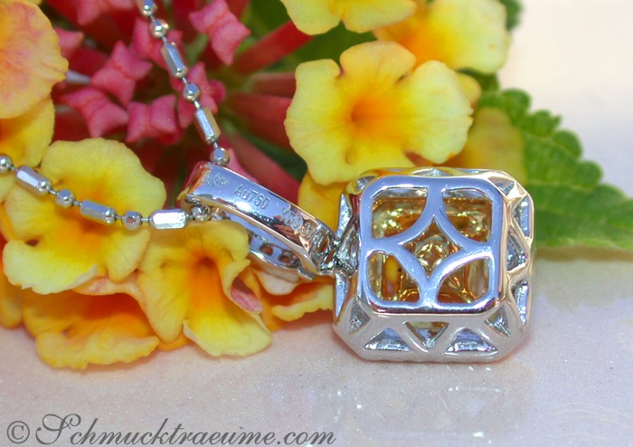 Erlesener Brillanten-Anhänger mit gelben Diamanten, 0.720 Karat, Weiß- & Gelbgold 750