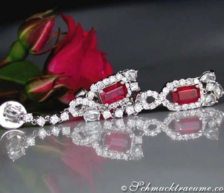 Weißgold 750 Ohrgehänge mit Burma-Rubinen und Diamanten