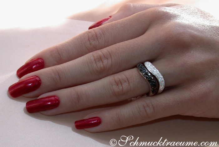 Geschwungener schwarze Diamanten Ring - Image 9