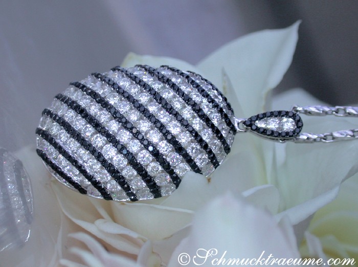 Prachtvoller Anhänger mit schwarzen Diamanten - Image 4