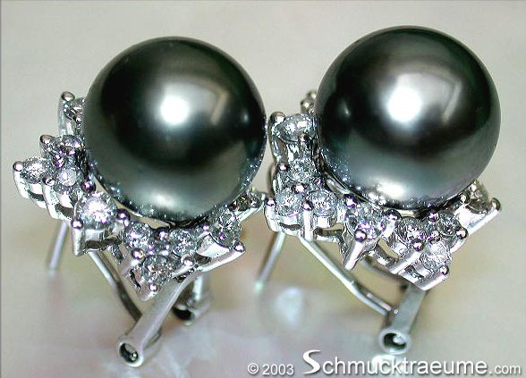 Weißgold 750 Ohrstecker mit Tahitiperlen und Diamanten im Stern Design