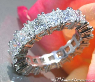 Weißgold 750 Diamanten Memory Ring, 9,05 ct., Detailaufnahme, prachtvolle Schmuckarbeit