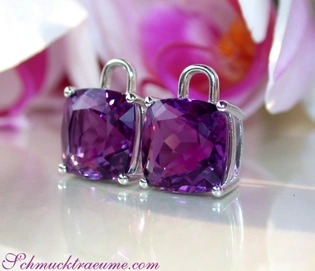 Kissen-Ohrhänger aus Weißgold 585 mit Amethysten