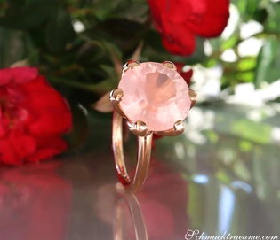 Rosenquarz-Ring in Roségold 750, auffälliger Statement-Schmuck