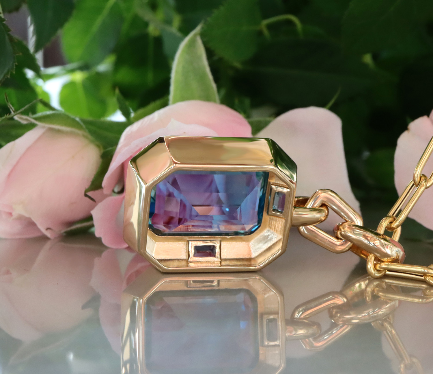 Außergewöhnliches Blautopas Collier "Blue Elegance" - Image 12