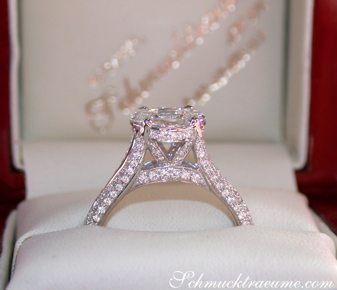 Illusion-Design-Diamantring mit VS TW Diamanten in Weißgold 750