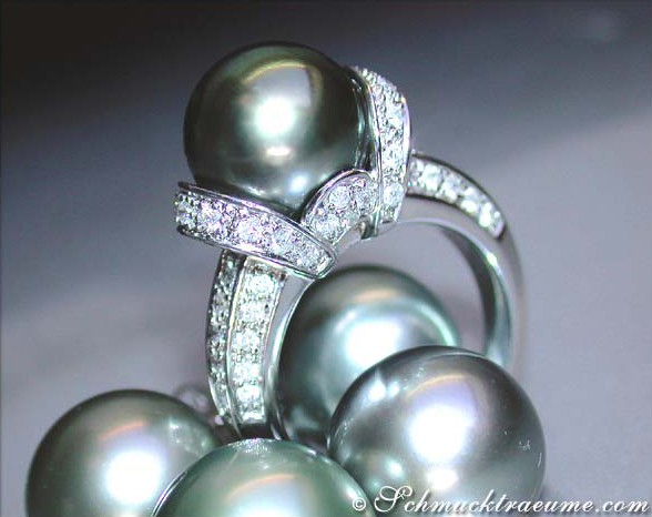 Tahitiperlenring in Weißgold 750 mit 0.700 Karat Diamanten