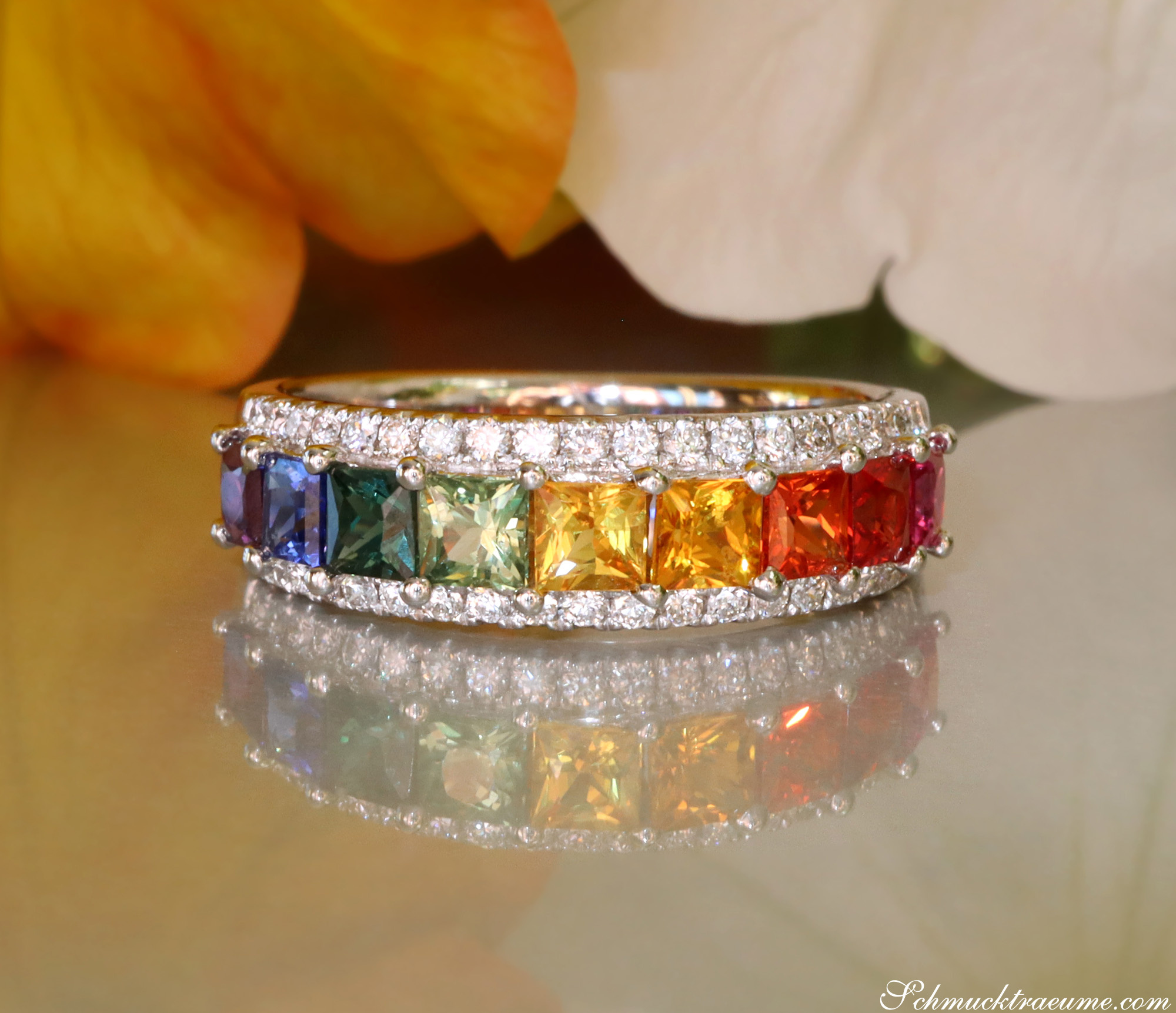 Regenbogen-Saphir-Ring mit Brillanten in Weißgold 750
