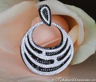Schwarze & weiße Diamanten Anhänger mit kontrastreichem Design, detailreiches Handarbeitsschmuckstück