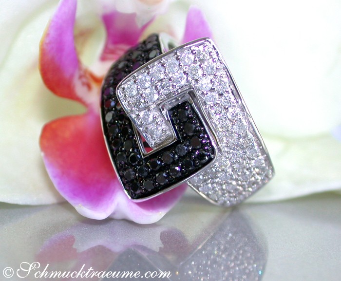 Extravaganter Gürtel Ring mit schwarzen Diamanten - Image 7