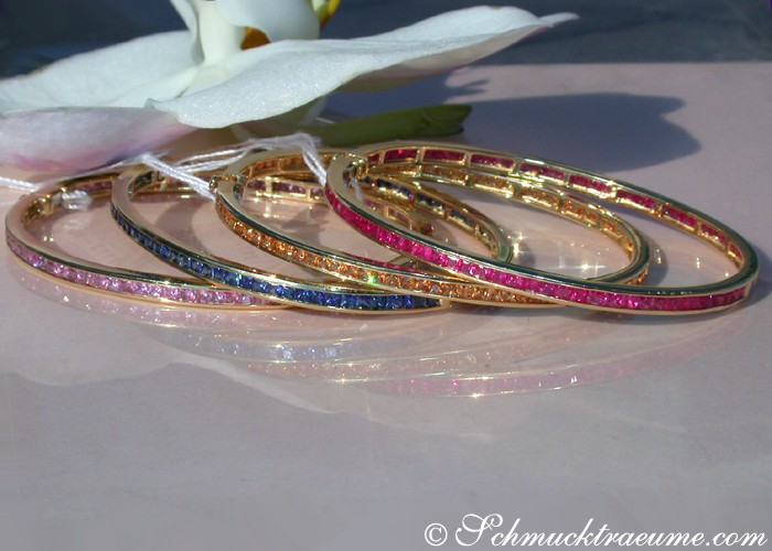 Edler rosa Saphir Armreif: Gelbgold 585, klassische Linien, traumhaftes Schmuckstück