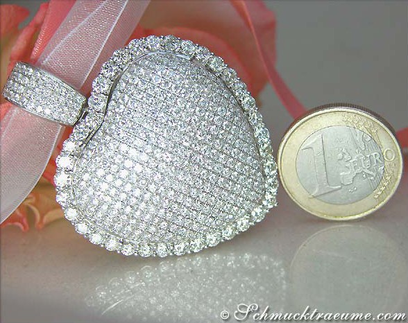 Extra großer Diamantenherz-Anhänger mit 9.50 ct., Detailaufnahme, 750 Weißgold