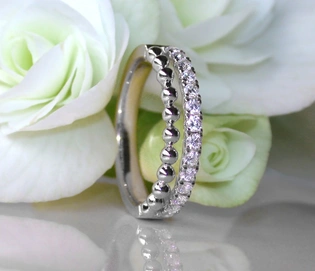 Diamanten Bandring im Kugel-Design mit 0.339 Karat W SI in Weißgold 750