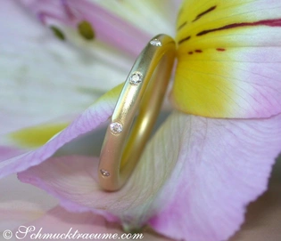 Gelbgold-Brillanten-Ring mit Sternenhimmel-Design, 0.153 Karat H SI