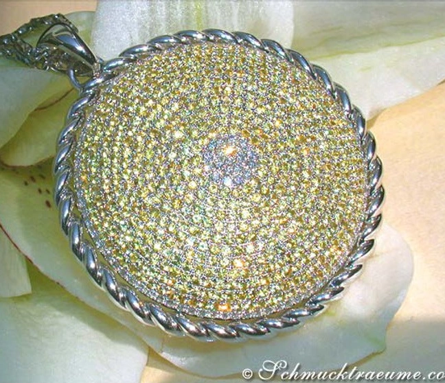 Opulenter Anhänger mit gelben Saphiren (Ø 4 cm) - Image 1 Opulenter Anhänger mit gelben Saphiren (Ø 4 cm) - Image 1