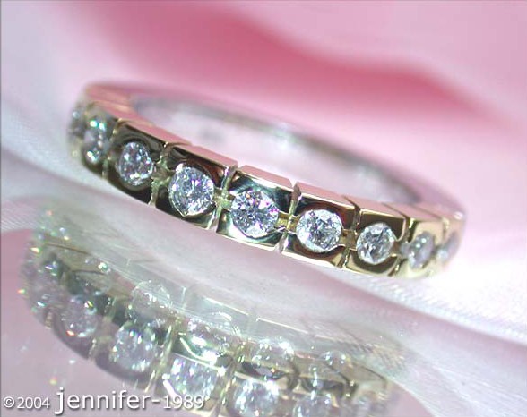 Zweifarbiges Diamanten Memory Bandring 0.70 Karat TW VS, Gold 750