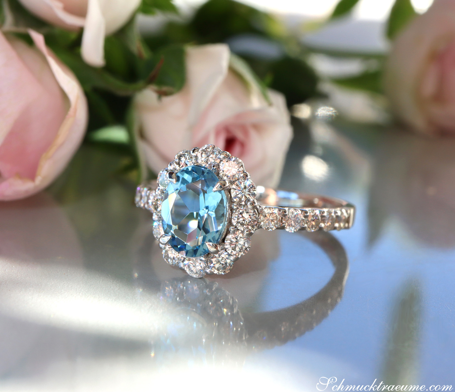 Zeitlos eleganter Aquamarin Ring mit Brillanten - Image 5