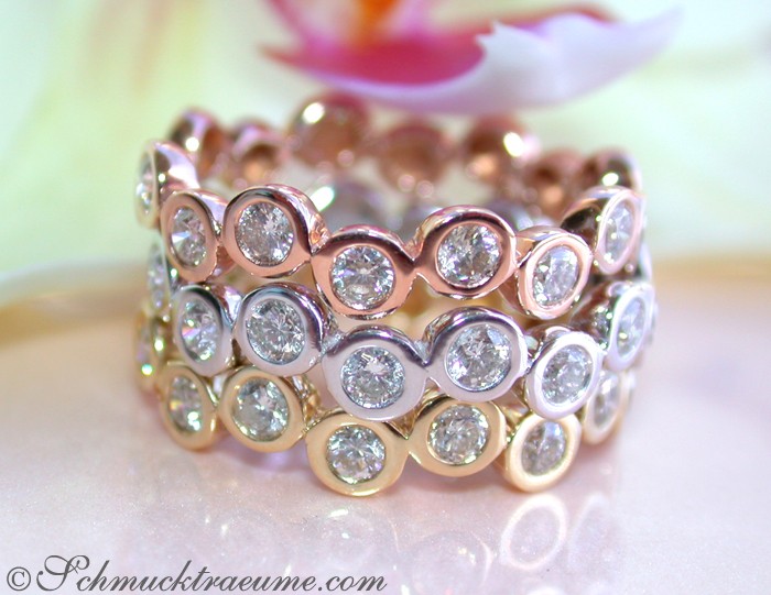 Weiße Diamanten Memory Ring in Weißgold, Detailaufnahme, elegant, Schmuckträume-Wasserzeichen ignorieren