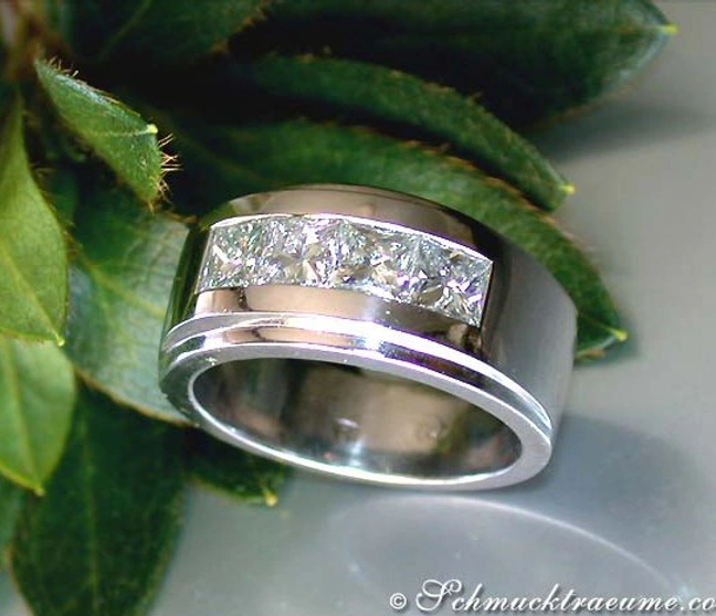 Exklusiver Diamanten Herren Ring - Image 1 Exklusiver Diamanten Herren Ring - Image 1