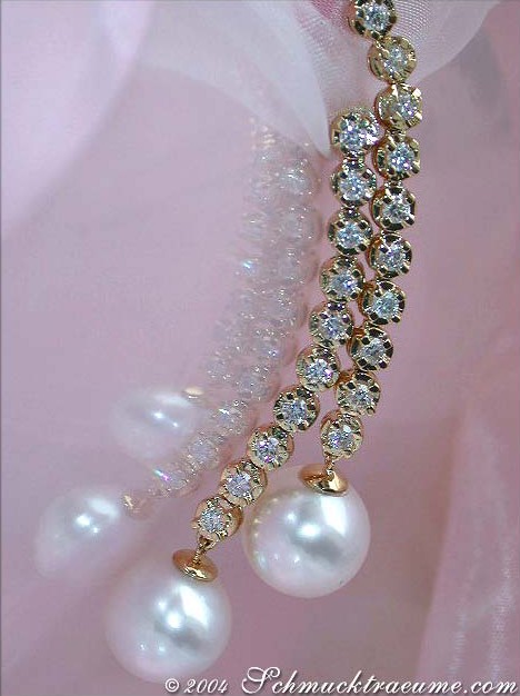 Extra lange Südseeperlen Ohrgehänge mit Brillanten, Traumhaftes Design, femininer Charme