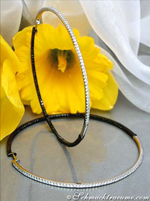 Riesige Creolen mit schwarzen Diamanten und weißen Brillanten - Image 3