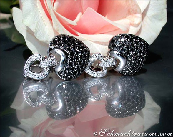Wunderschöne Herz Ohrstecker mit schwarzen Diamanten - Image 2