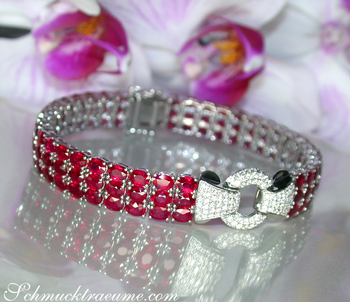 Rubinarmband mit Brillanten, ovaler Schliff, Weißgold 750, Detailaufnahme