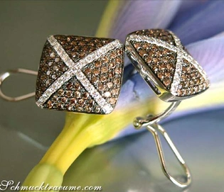 Weißgold 585 Ohrstecker mit naturbraunen & weißen Brillanten