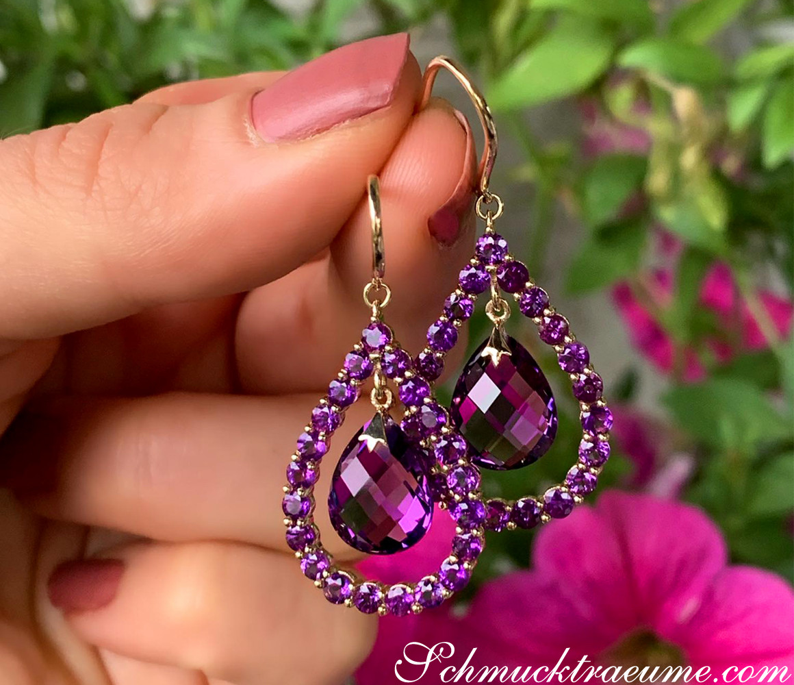 Prächtige Amethyst-Ohrhänger aus Gelbgold 585, detailreich gestaltet