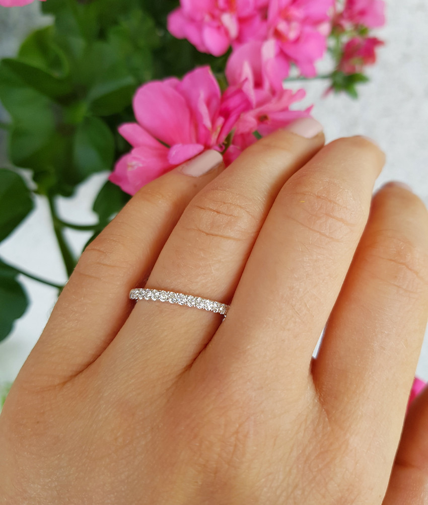 Ewig klassischer Brillanten Memory Ring in Weißgold - Image 8