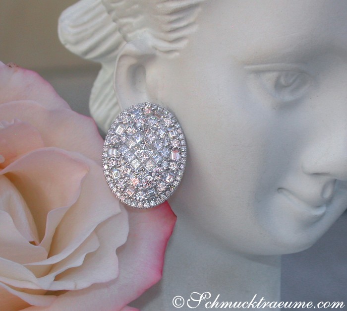 Klassische Ohrstecker aus Weißgold 750 mit Diamantenpracht