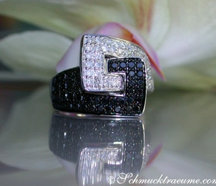 Schwarz-Weiß-Diamant-Gürtelring aus Weißgold 585