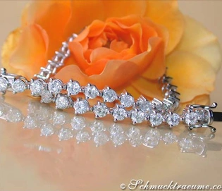 Weiße Diamanten Tennisarmband 750WG mit 4.320 Karat TW SI