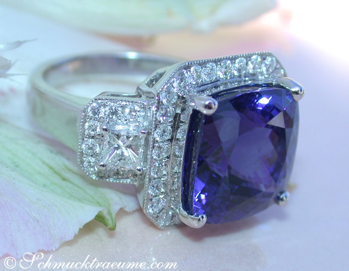 Erlesener AAA Tansanit Ring mit Brillanten & Diamanten - Image 5