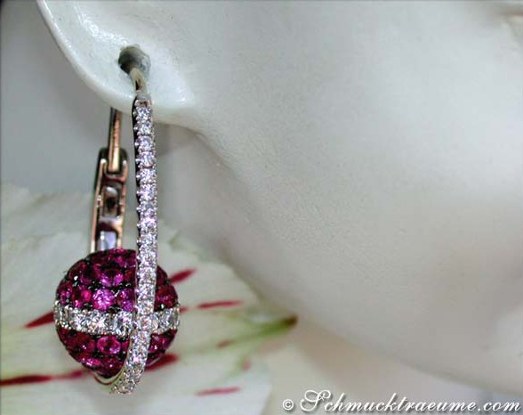Rubin-Ohrring mit Brillanten in Weißgold, Detailansicht