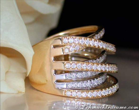 Goldener Diamant-Ring mit Bicolor-Fertigung, detailreich, elegant