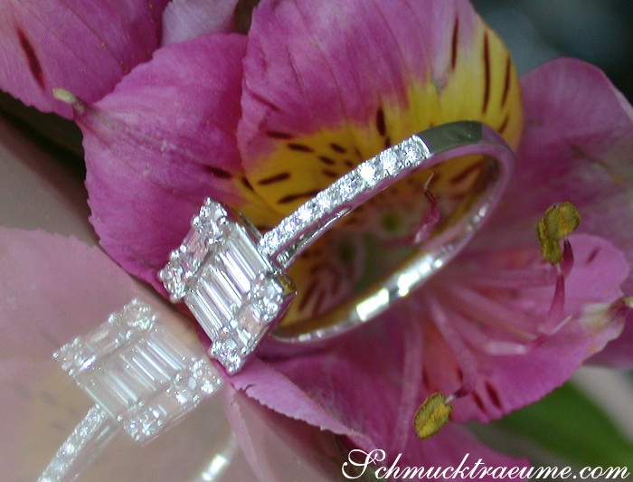 Weißgold 750 Ring mit Baguette Diamanten auf Blüte
