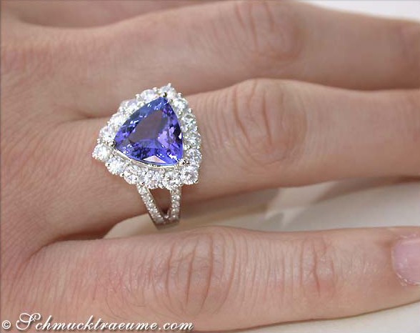 Erstklassiger Tansanit Ring mit Brillanten - Image 7