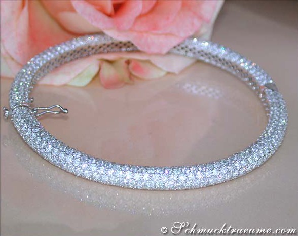 Erstklassiger Brillanten Armreif (12,30 ct.) - Image 2